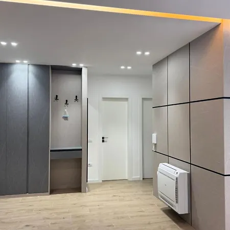 Apartamento Henri Lungomare *