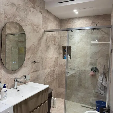 Henri Lungomare Apartamento Vlorë